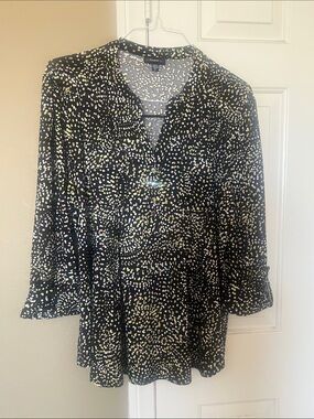 Black Dot-Print V-Neck Tunic Top